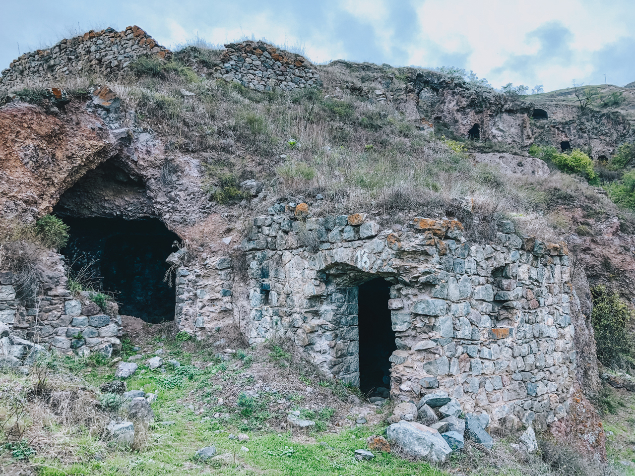 Пещеры деревни Хндзореск