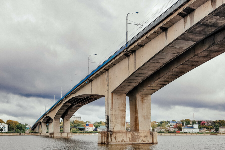 Россия. Кострома. Мост через Волгу 