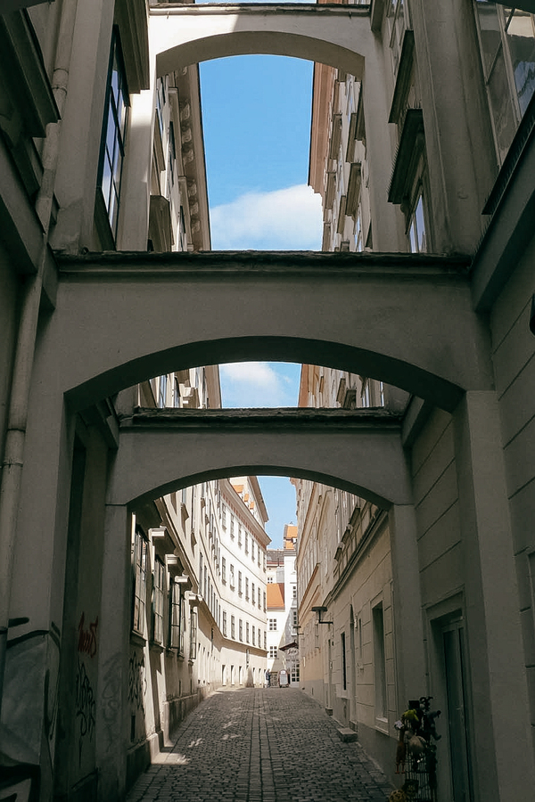 Павлачи (балконы-галереи) в Вене