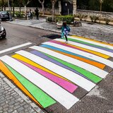 На яркой стороне: разноцветные пешеходные переходы Мадрида